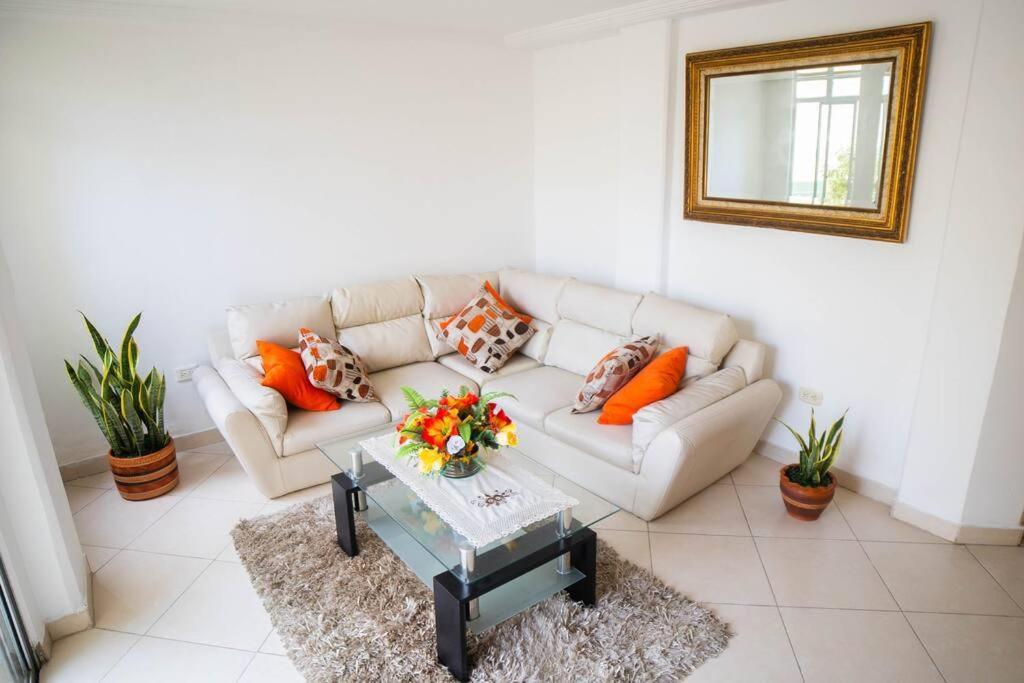 Apartament Hermoso Apto A 5 Minutos Del Centro Historico Kartagena Zewnętrze zdjęcie